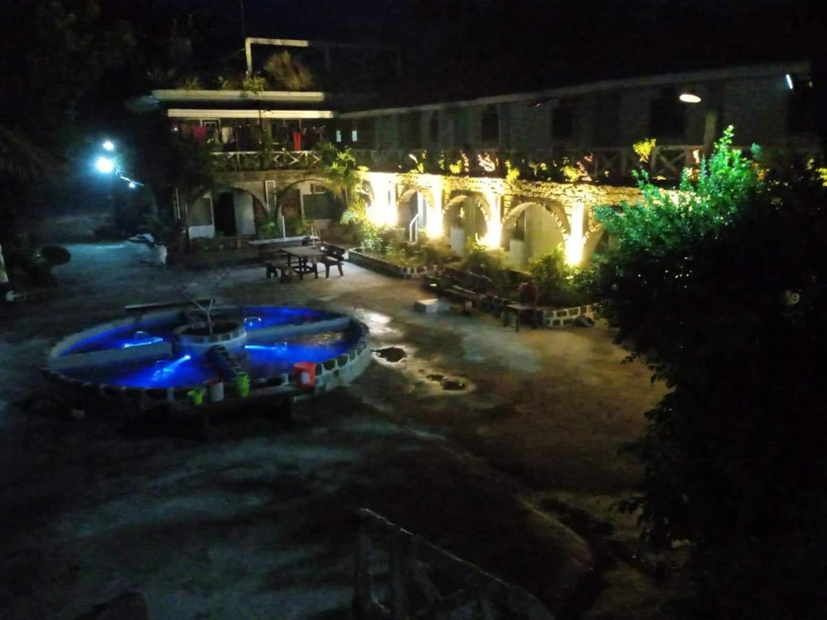 Sunbloom Beachfront Hotel And Restaurant Zambales Sinabacan Экстерьер фото