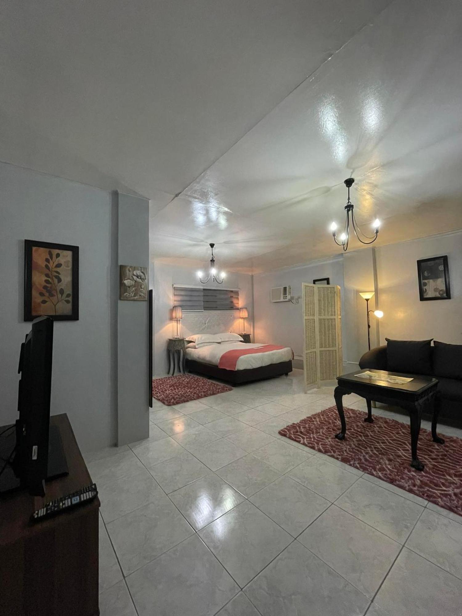 Sunbloom Beachfront Hotel And Restaurant Zambales Sinabacan Экстерьер фото
